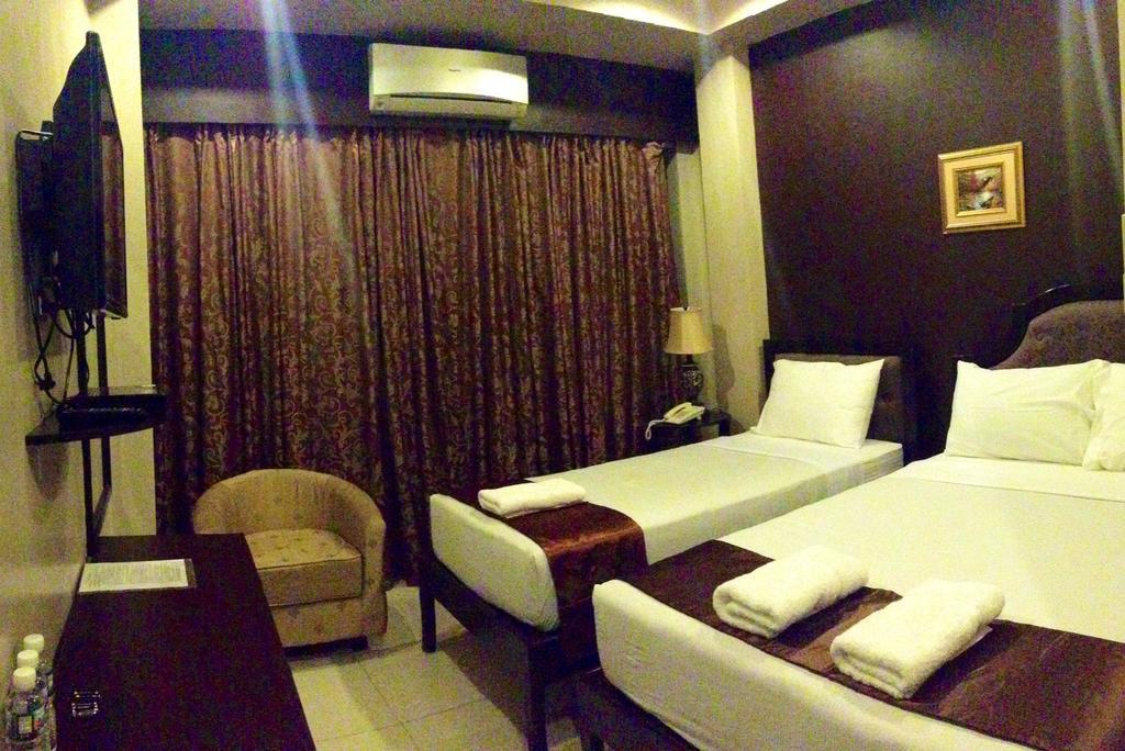 Davao City Peridot Suites מראה חיצוני תמונה