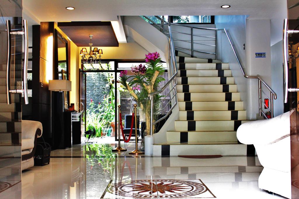 Davao City Peridot Suites מראה חיצוני תמונה